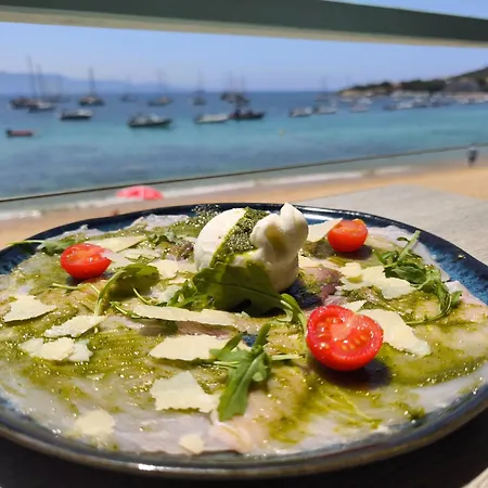 L'escale 3* بورتو بولو